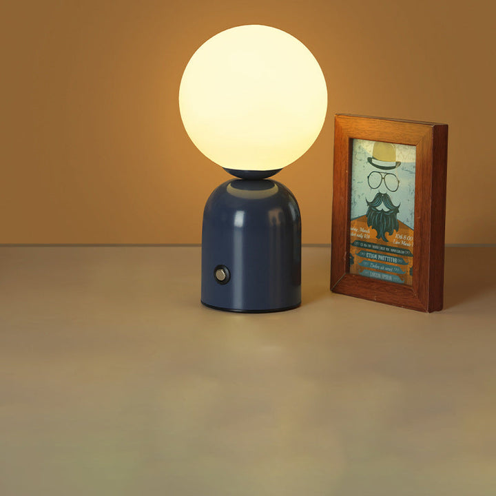 Elegante Tischlampe im nordischen Stil – Dekorative Lampe mit drei Lichtfarben