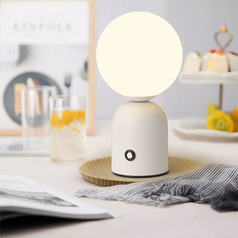 Elegante Tischlampe im nordischen Stil – Dekorative Lampe mit drei Lichtfarben