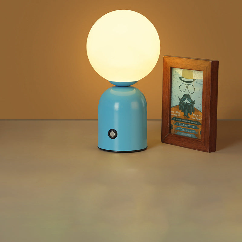 Elegante Tischlampe im nordischen Stil – Dekorative Lampe mit drei Lichtfarben