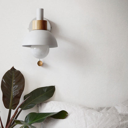 Moderne Glas Wandleuchte in Kugelform für das Wohnzimmer