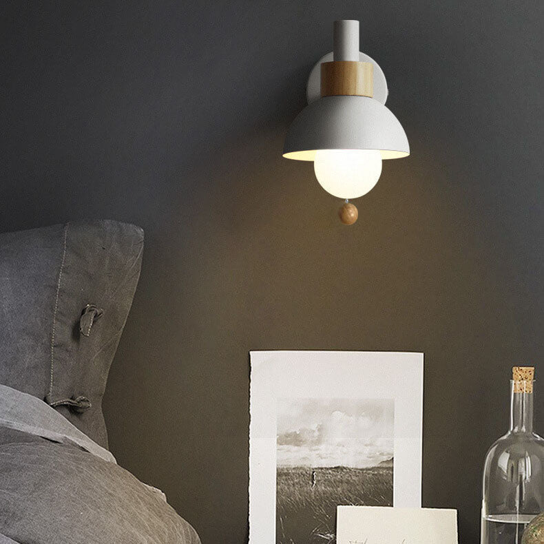 Moderne Glas Wandleuchte in Kugelform für das Wohnzimmer