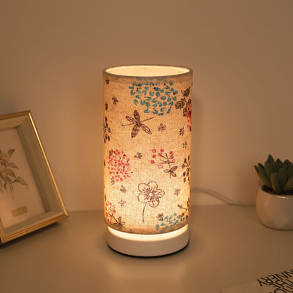 Tischlampe mit Blumenstoff – Botanisches Design für stimmungsvolles Licht