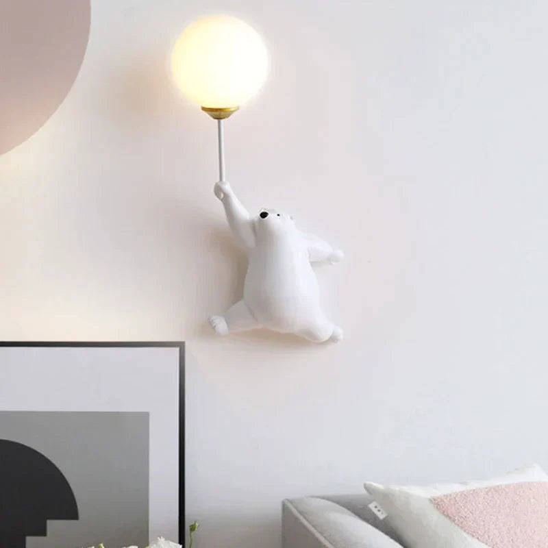 Verspielte kinderfreundliche LED-Wandleuchte mit Tiermotiv