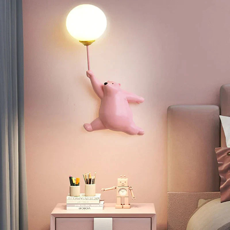 Verspielte kinderfreundliche LED-Wandleuchte mit Tiermotiv