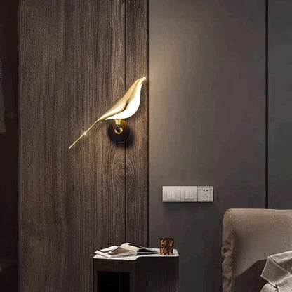 Verspielte moderne LED-Wandleuchte mit Vogelmotiv für Wohnzimmer