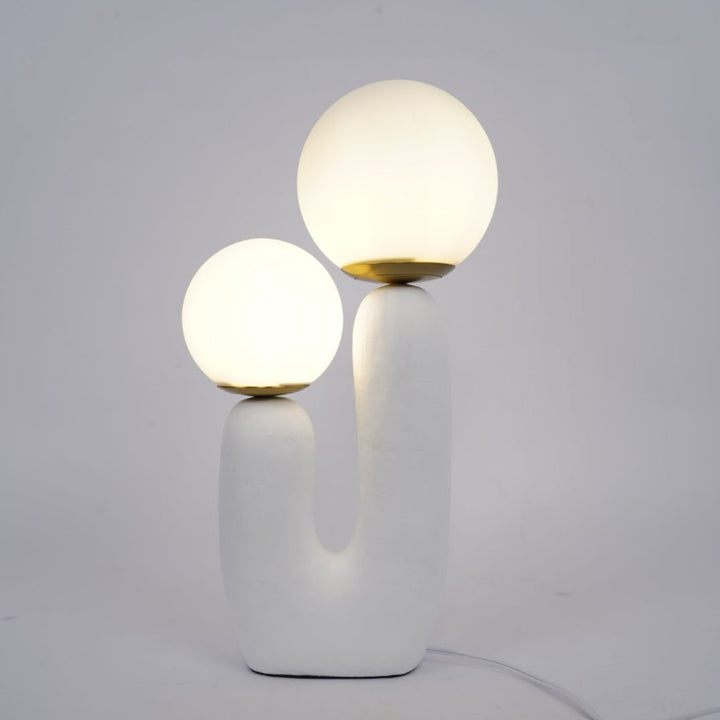 Skandinavische Tischlampe aus Harz für Kinder- und Schlafzimmer