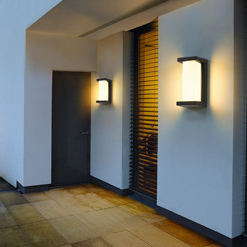Außenwandleuchte aus Aluminium zur Beleuchtung von Hauswand und Eingang