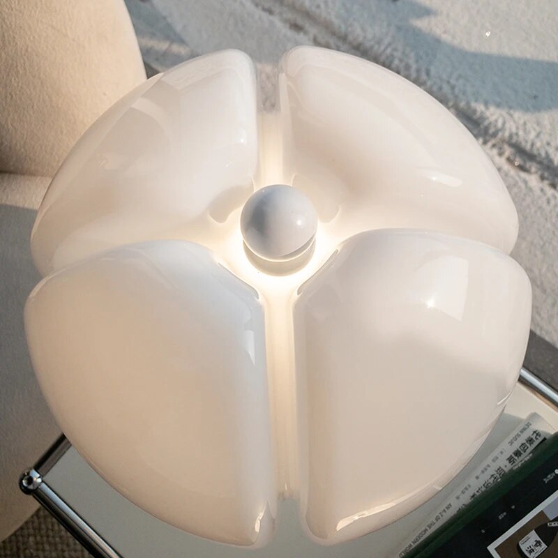 Designer-Tischlampe mit verstellbarer Höhe und dimmbarem Licht – Flower