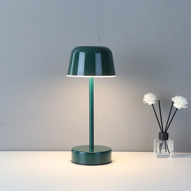 Kabellose dimmbare Tischlampe aus Metall