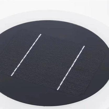 Solarbetriebene Outdoor-Lampe mit warmweißem Licht für Garten und Terrasse