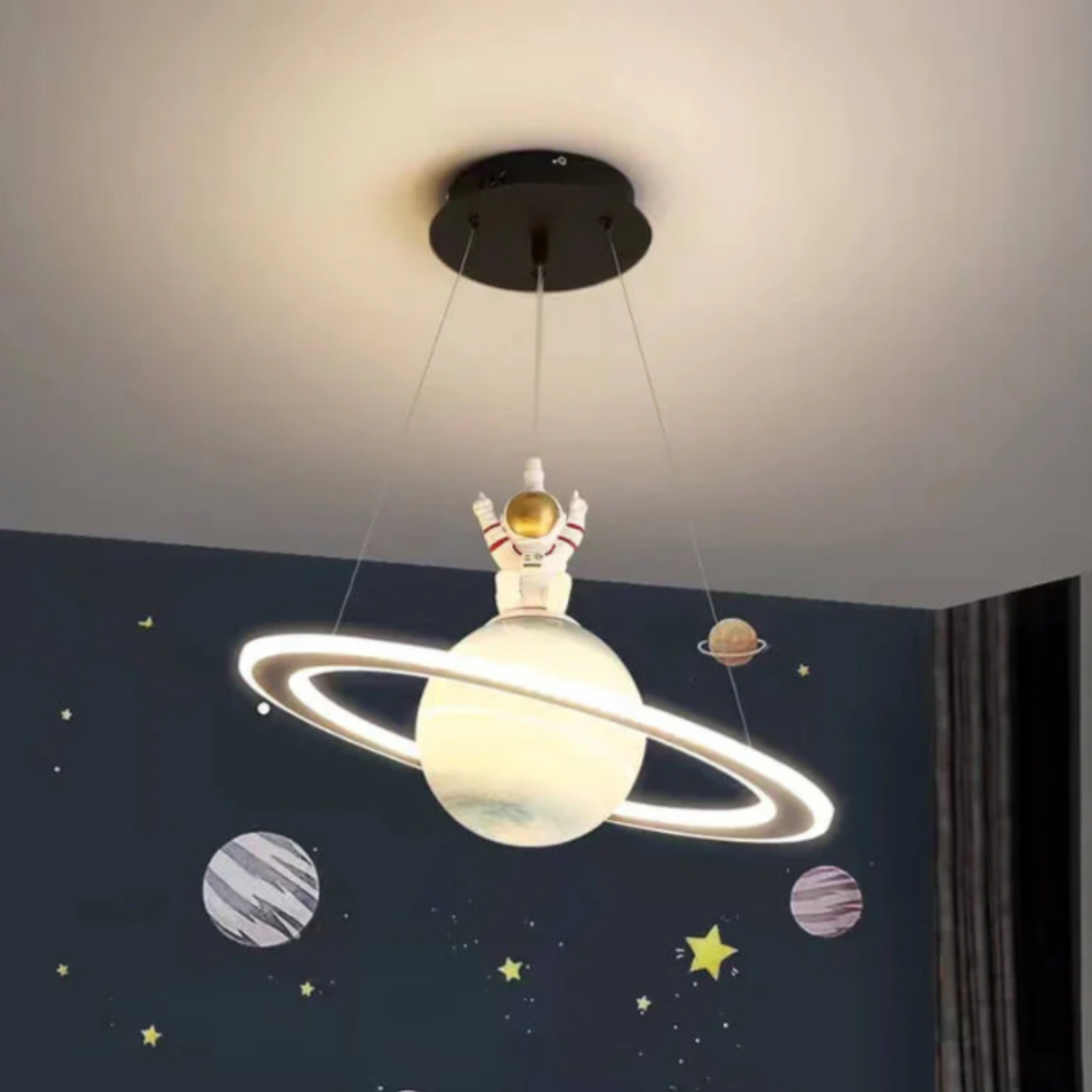 Astronaut Pendelleuchte mit LED für das Kinderzimmer