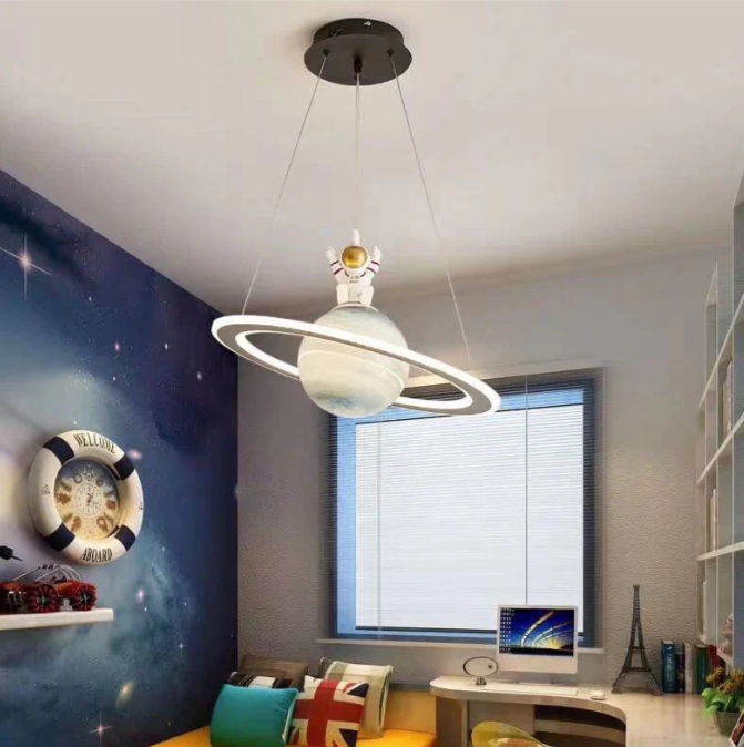 Astronaut Pendelleuchte mit LED für das Kinderzimmer