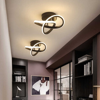 Moderne LED Deckenleuchte mit drei Ringen im skulpturalen Design