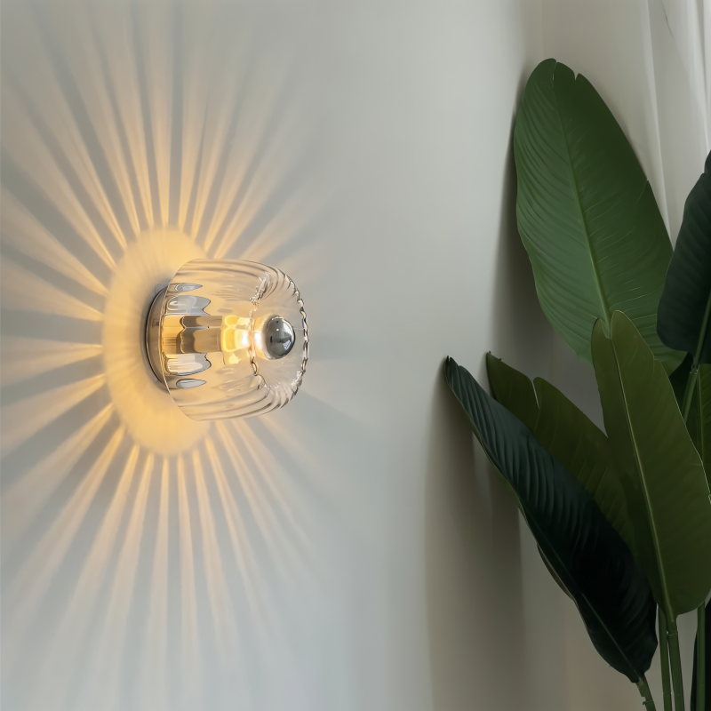 Gerippte Glas Moderne Wandleuchte - Stilvolles Lichtspiel