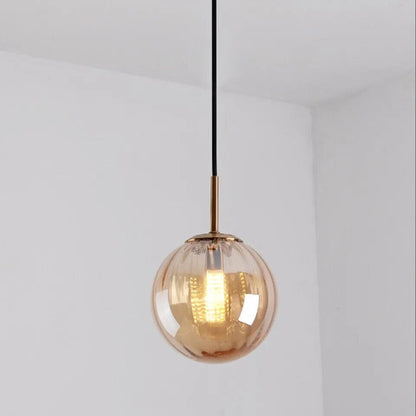 Moderne Hängelampe mit Glaskugel-Design – dimmbar & warmes Licht für jeden Raum