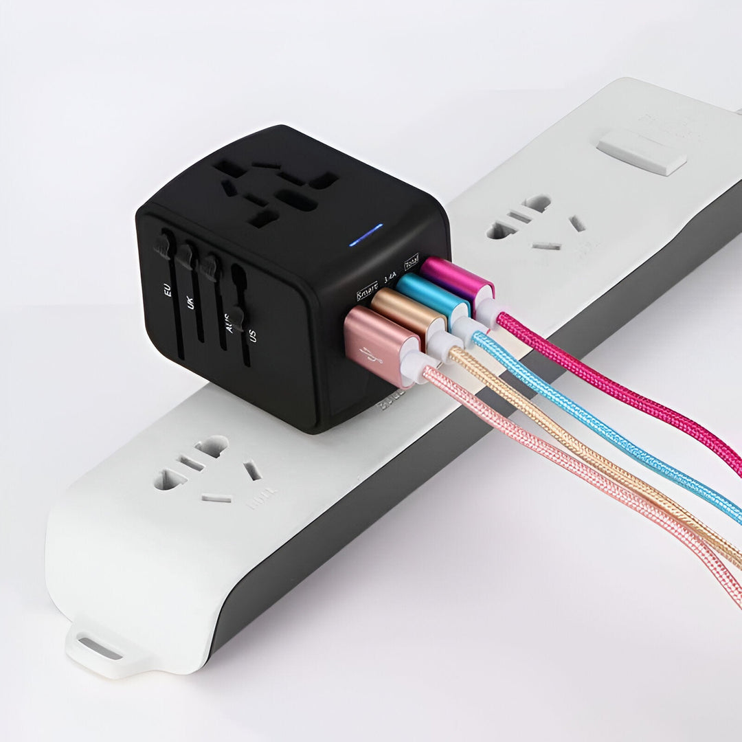 Universeller Reiseadapter mit USB-C, Schnellladen & Schutz