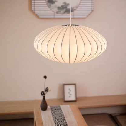Seiden-Wabi-Sabi-Kronleuchter – Elegante Japandi-Hängelampe für ruhige Wohnräume