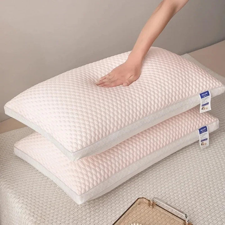 Konturiertes Nackenstützkissen für bequeme Schlafpositionen im Schlafzimmer