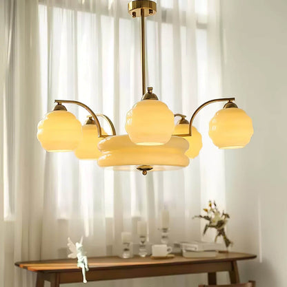 Lunara Kronleuchter mit Glasakzenten im modernen Design