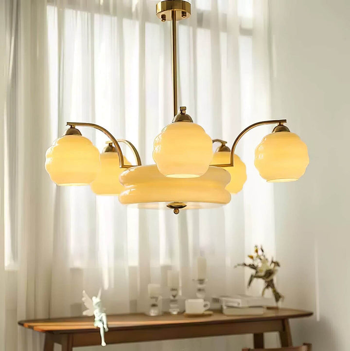 Lunara Kronleuchter mit Glasakzenten im modernen Design