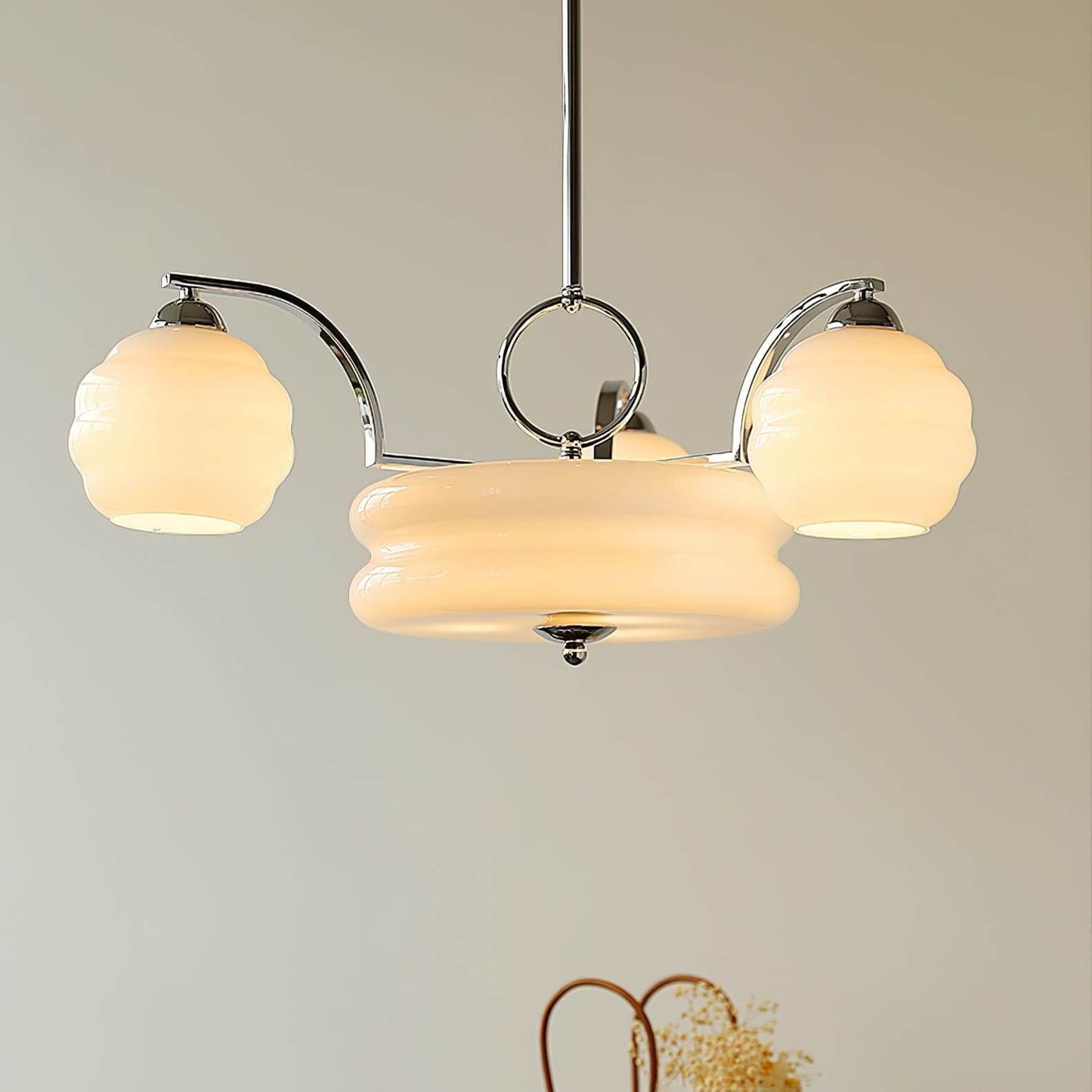 Lunara Kronleuchter mit Glasakzenten im modernen Design