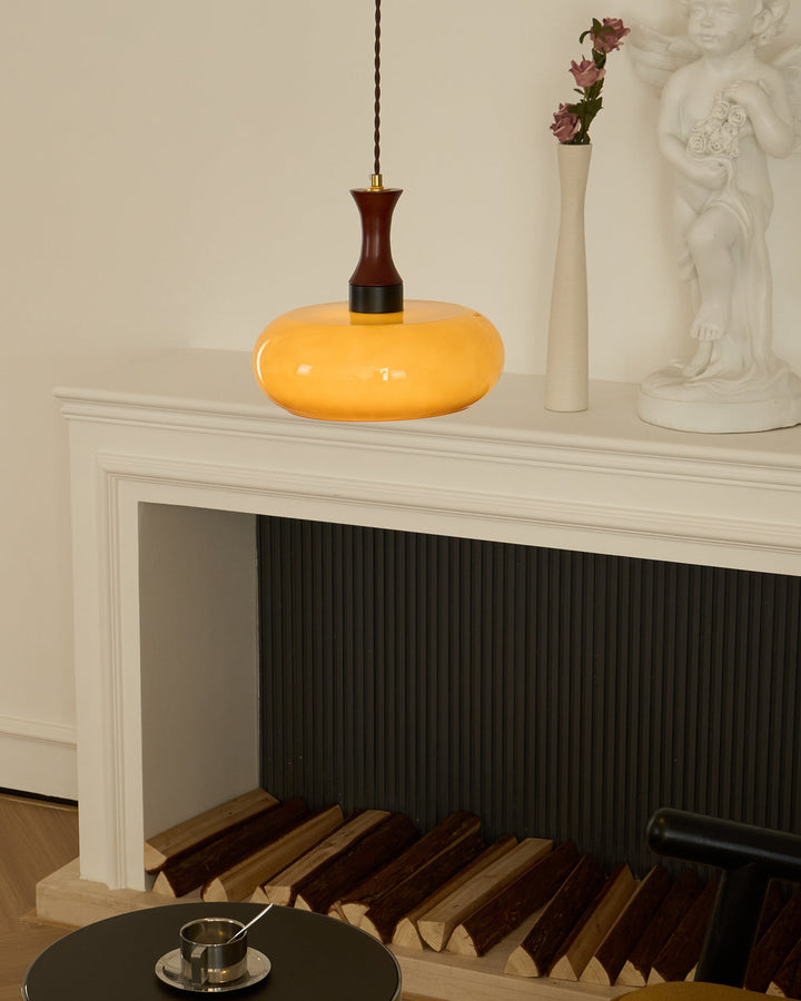 Mayon Hängeleuchte mit braunem Glasschirm