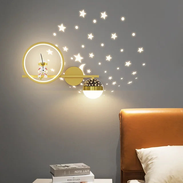 Verspielte kinderfreundliche LED-Wandleuchte für Kinderzimmer