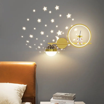 Verspielte kinderfreundliche LED-Wandleuchte für Kinderzimmer