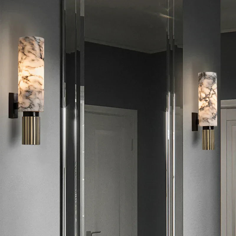 Moderne LED-Wandleuchte mit Marmor-Optik für stilvolle Innenräume