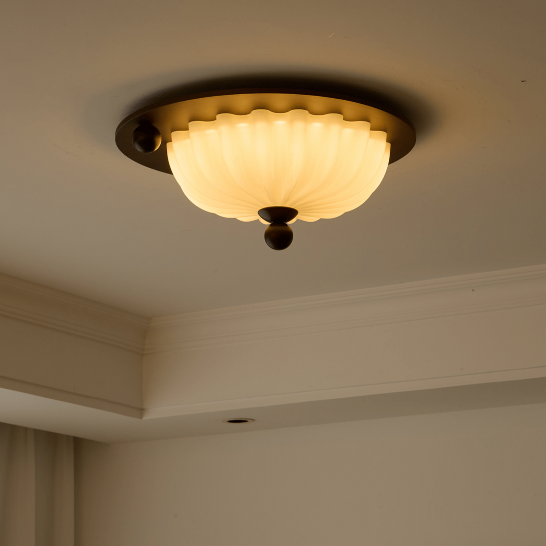Deckenleuchte aus Glas mit LED und elegantem, zeitlosem Design