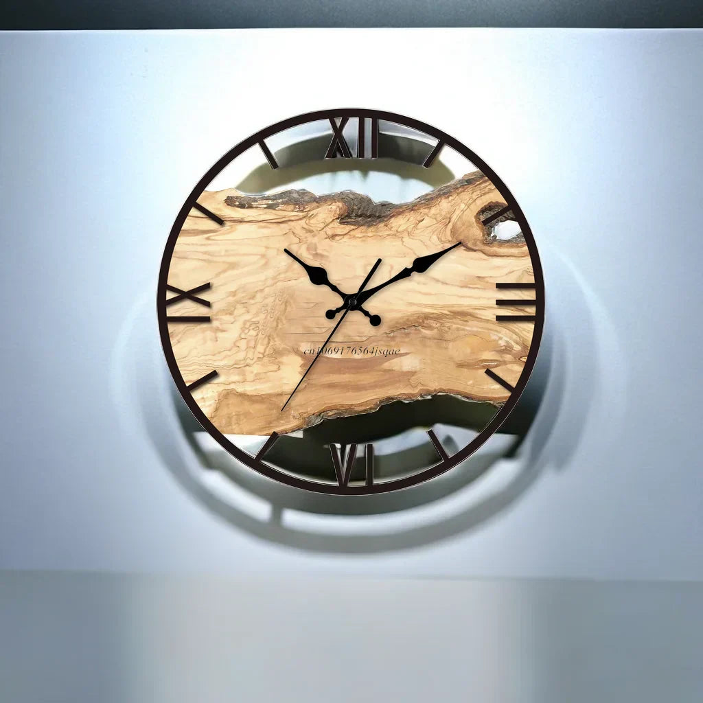 Moderne Wanduhr aus Acryl mit Holzmaserung und geräuschlosem Uhrwerk