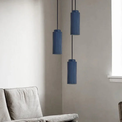 Skandinavische LED-Hängeleuchte im modernen Rillen-Design