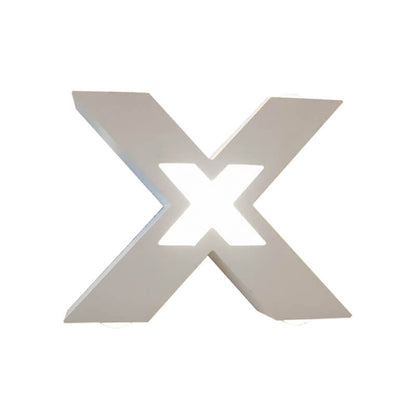 Moderner wasserdichter LED-Außenstrahler im X-Design für Fassadenbeleuchtung