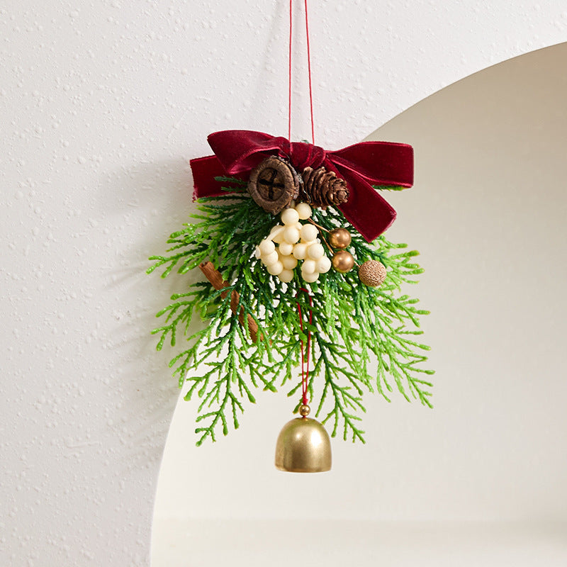 Weihnachtskranz als winterliches Wohnaccessoire für die Adventszeit
