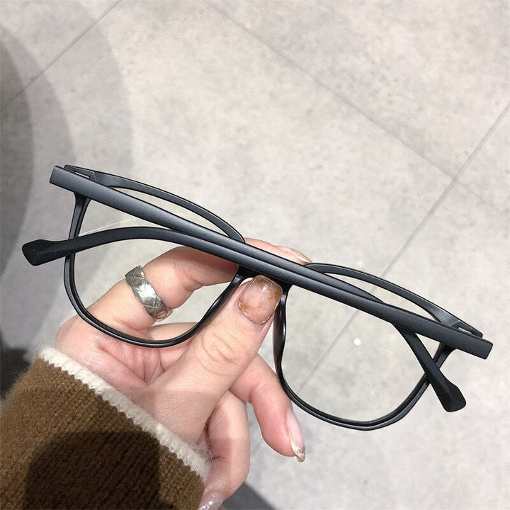 Leichte Dioptrienbrille mit Blaulichtfilter – stilvoll & augenschonend