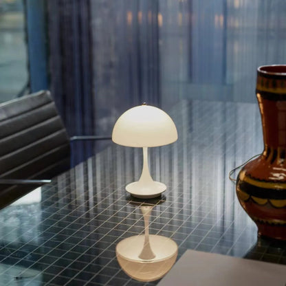 Einstellbare Farb-LED Tischlampe - Anpassbares Licht Ambiente