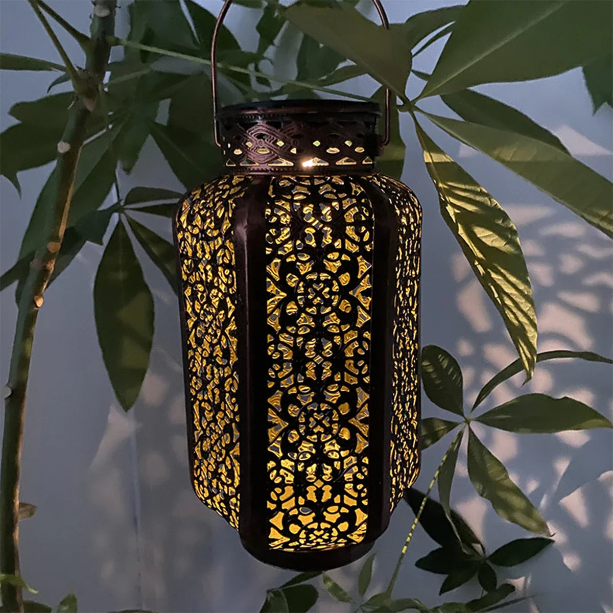 Vintage dekorative Solar-Gartenlaterne für stilvolle Außenbereiche