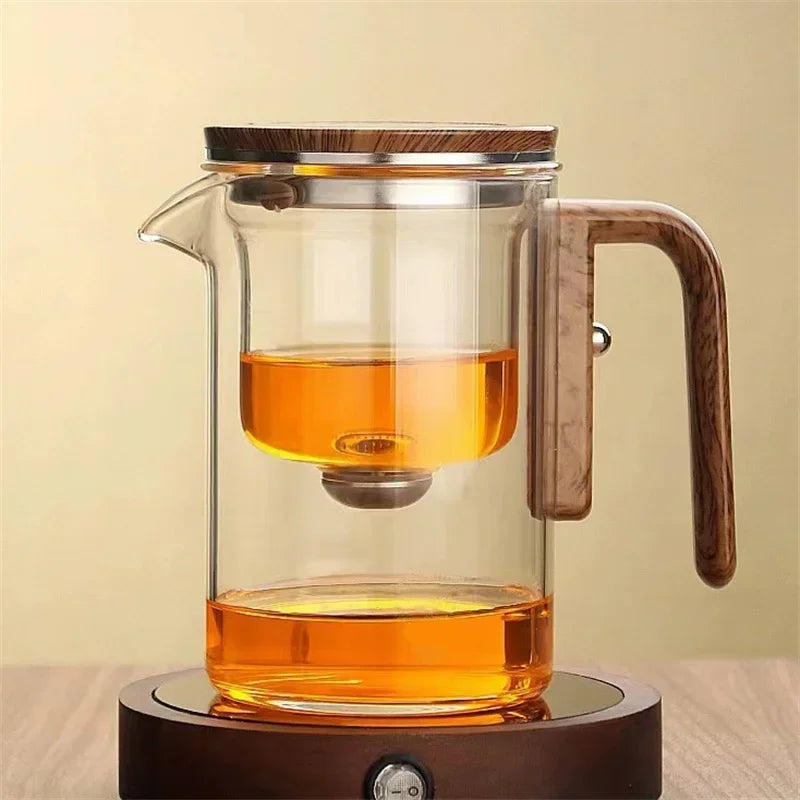 Elegante Glasteekanne mit Edelstahl-Infuser