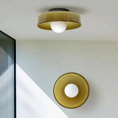 Runde Glas-Deckenleuchte – Farbige Akzente für Wohn- und Schlafzimmer