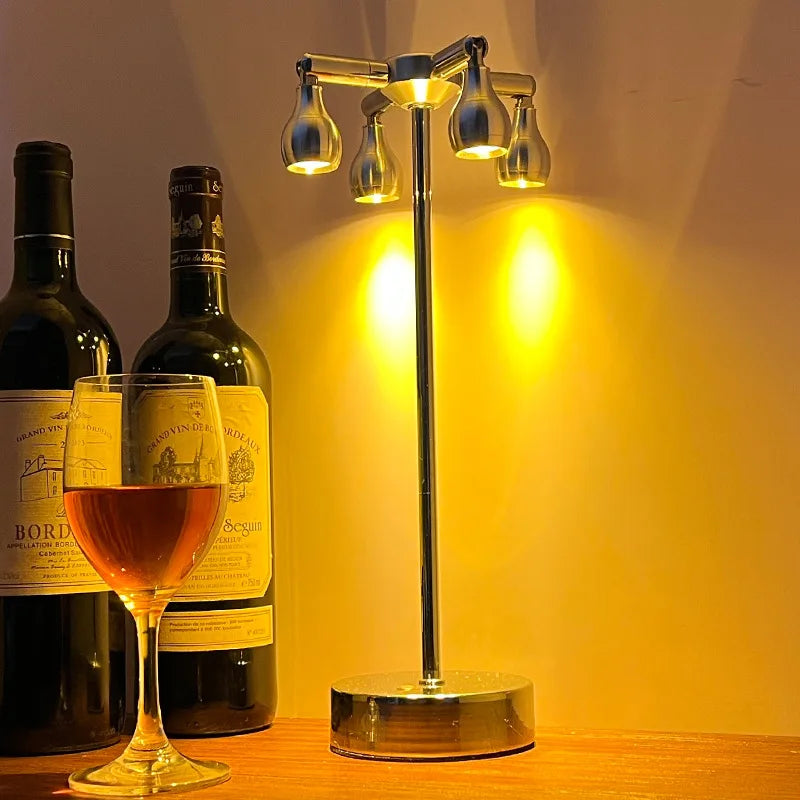 LED-Tischlampe mit Touch-Dimmer und USB-Aufladung