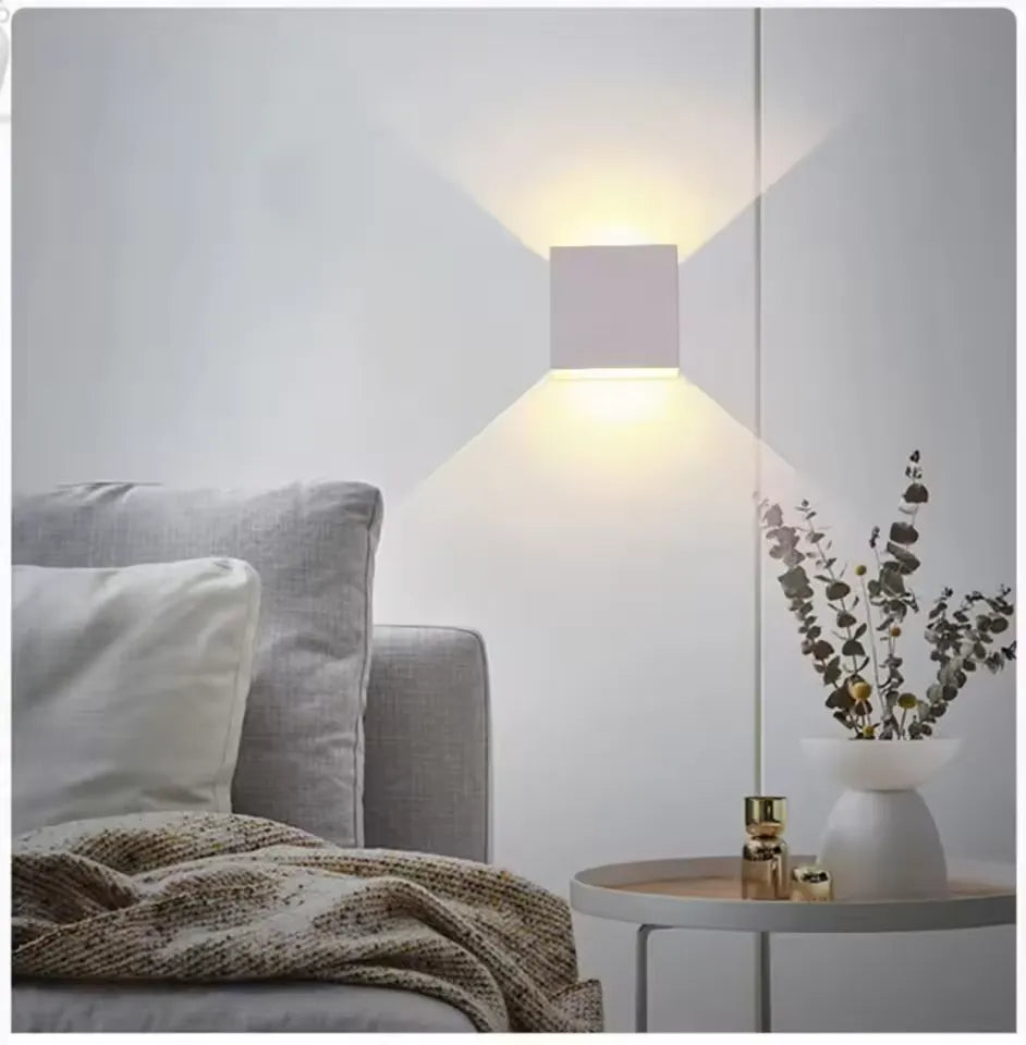 Elegante minimalistische LED-Wandleuchte für stilvolle Raumbeleuchtung