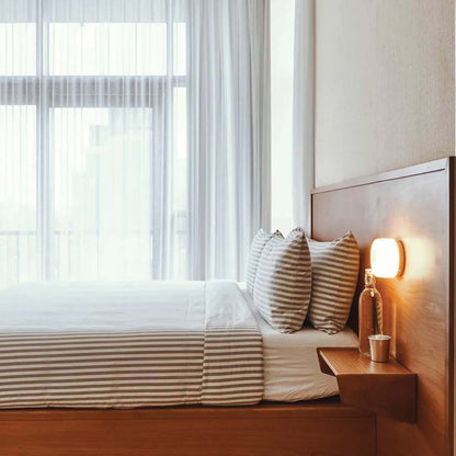 Elegante strukturierte LED-Wandleuchte für Wohnzimmer und Flur