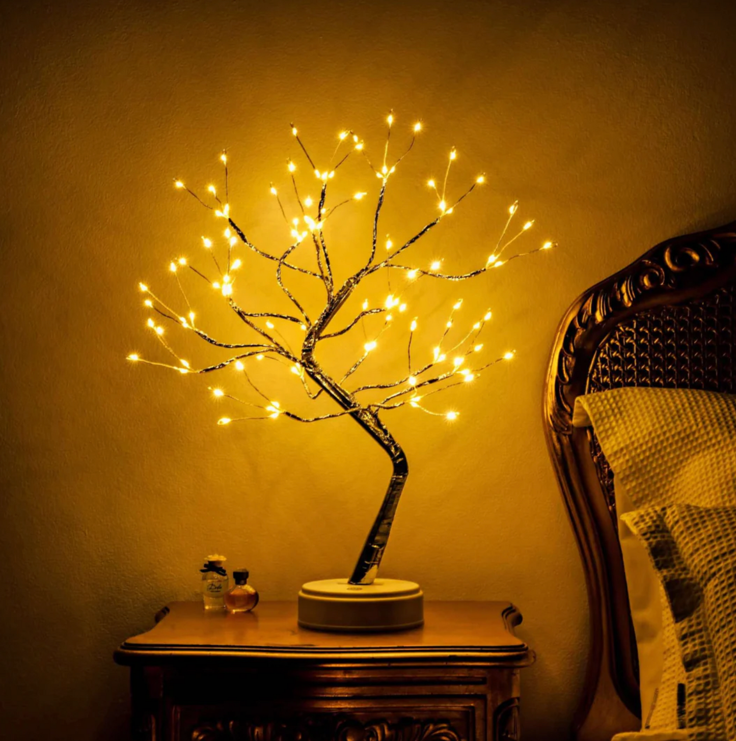 Magischer Lichterbaum – Kabellose LED-Akku-Tischlampe für stimmige Beleuchtung