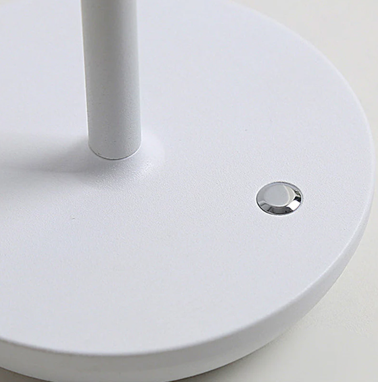 Kabellose, wiederaufladbare LED-Tischleuchte mit Touch-Dimmer – Elegantes Licht für jeden Raum