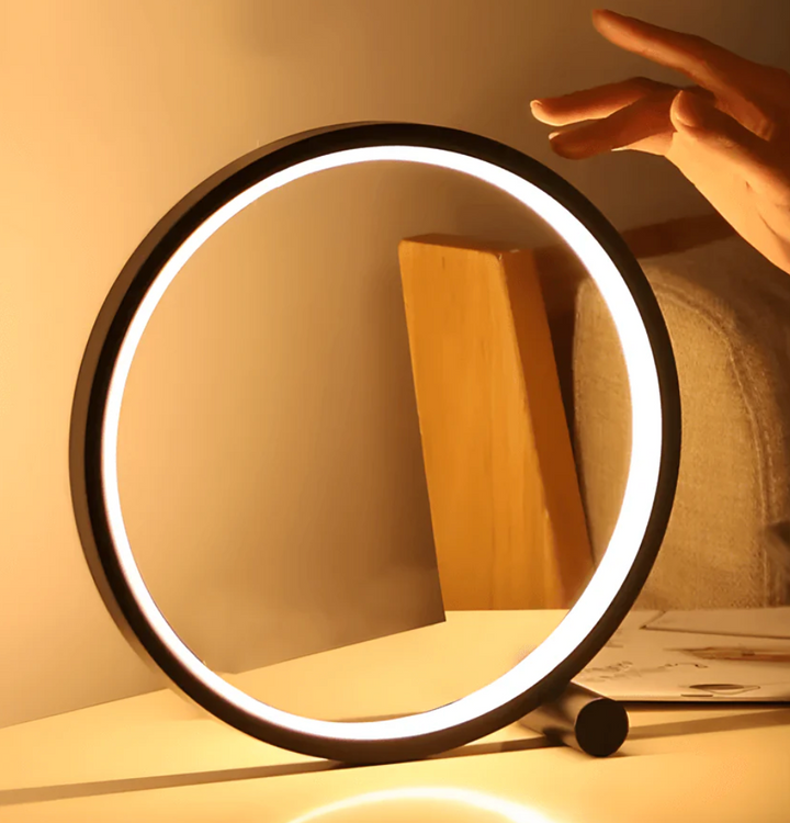 Minimalistische Tischlampe mit Touch- und Dimmfunktion – Stilvolles Licht für Ihr Zuhause