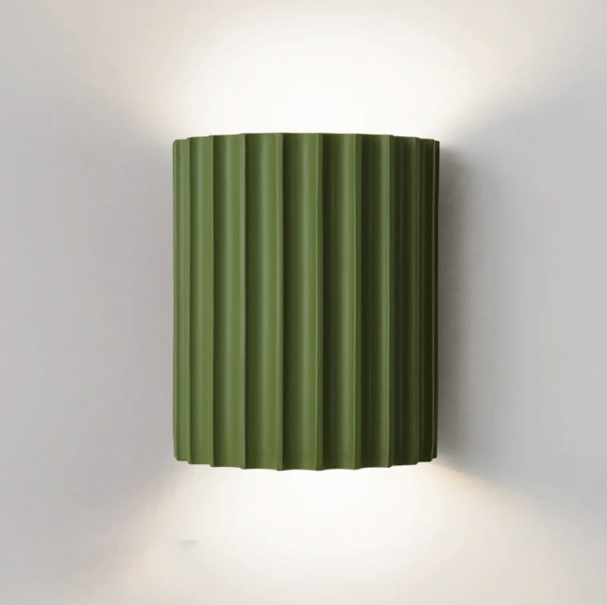 Moderne Wandlampe aus Kunstharz – Stilvolle LED-Wandleuchte für Wohn- und Schlafräume