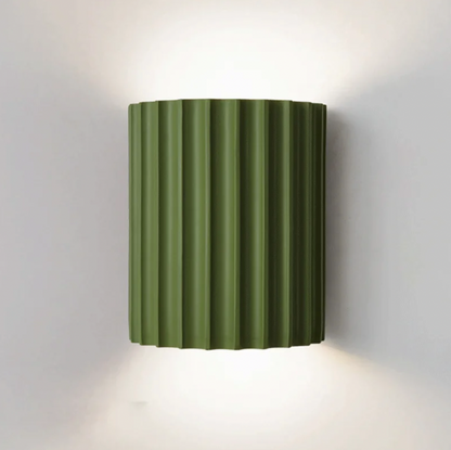 Moderne Wandlampe aus Kunstharz – Stilvolle LED-Wandleuchte für Wohn- und Schlafräume