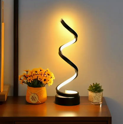 Moderne Spiral-Schreibtischlampe mit einstellbarer Intensität – Stilvolle Beleuchtung für Ihr Zuhause
