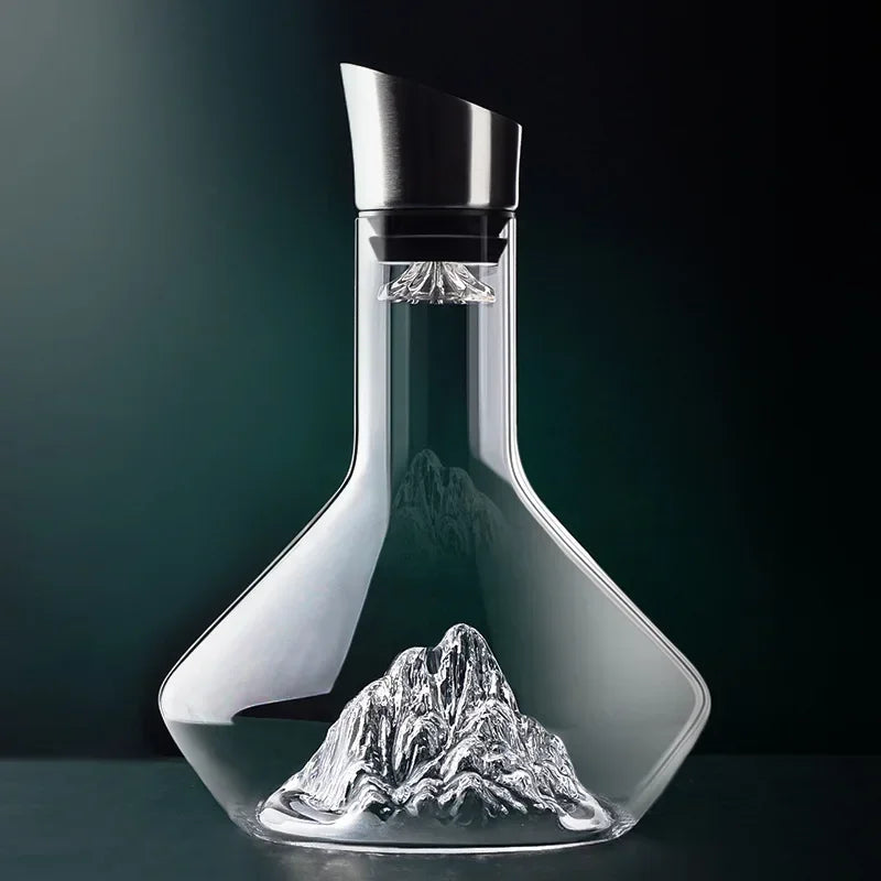 Eleganter moderner Weindekanter mit Eisbergdesign