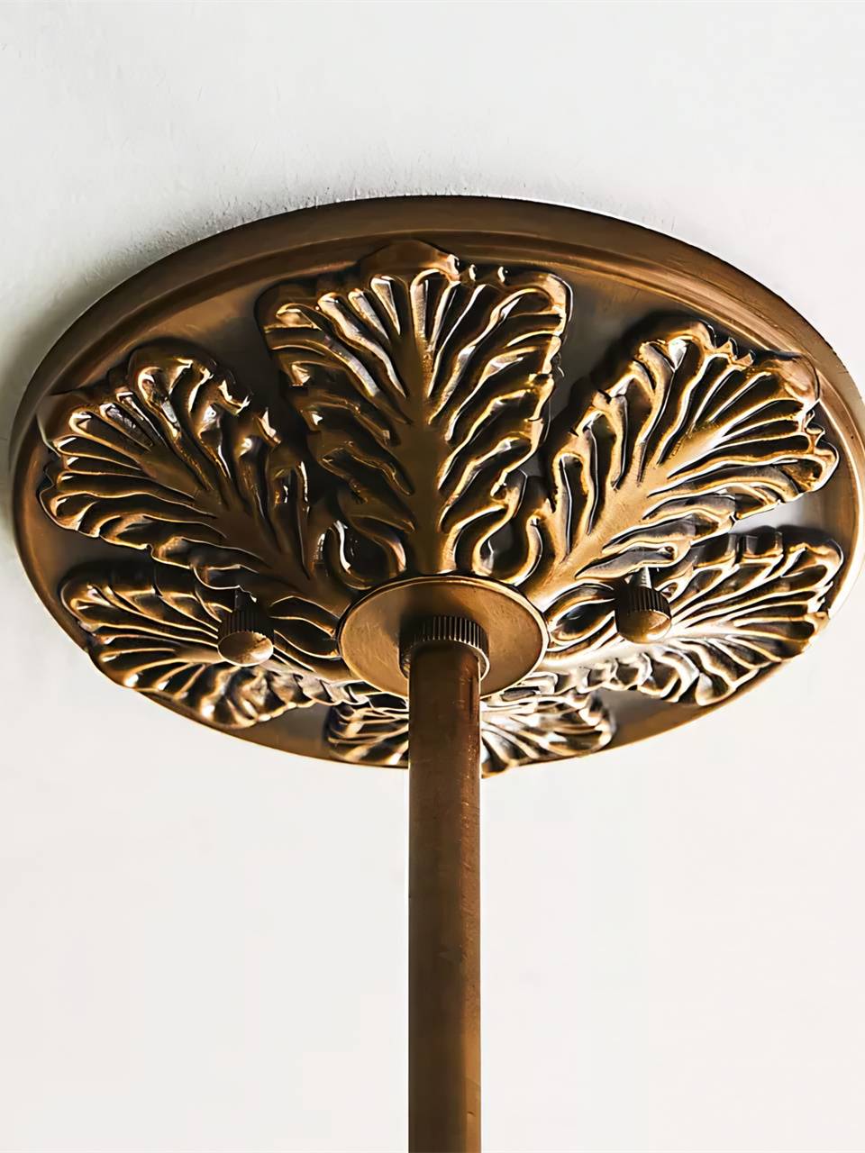 Vintage Deckenleuchte aus Milchglas